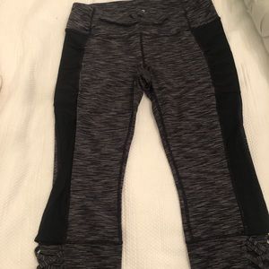 Cropped athleta leggings